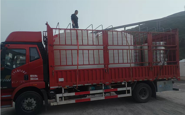 嘉峪关立式运输桶安排发货现场